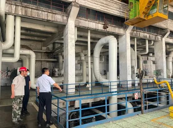 cbc7dfdde1e0a9820e5a83a6026e09c3